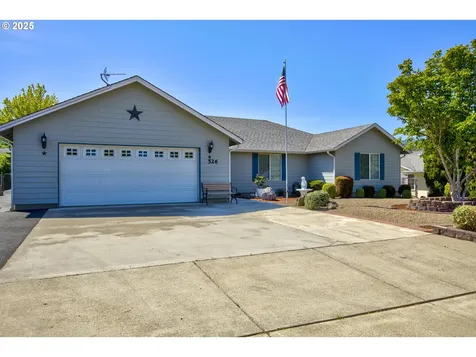 526 Little Valley Road Roseburg OR 97471