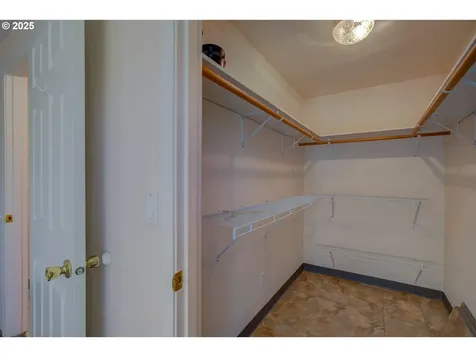 526 Little Valley Road Roseburg OR 97471