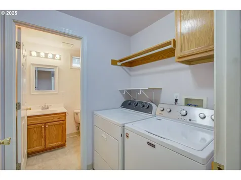 526 Little Valley Road Roseburg OR 97471