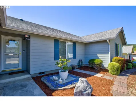 526 Little Valley Road Roseburg OR 97471
