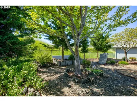 526 Little Valley Road Roseburg OR 97471