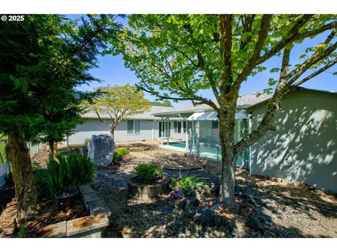 526 Little Valley Road Roseburg OR 97471