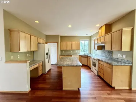 12289 SW Hollow Lane Portland OR 97223