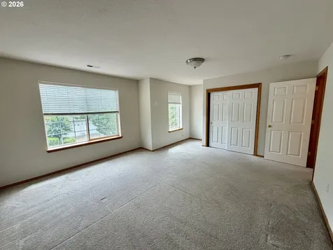 12289 SW Hollow Lane Portland OR 97223