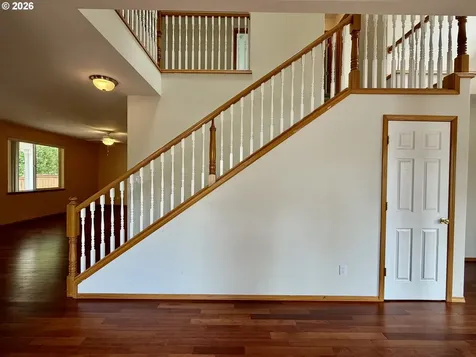 12289 SW Hollow Lane Portland OR 97223
