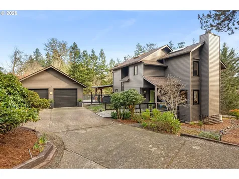 2311 Douglas Drive Eugene OR 97405