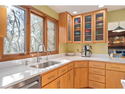 2311 Douglas Drive Eugene OR 97405