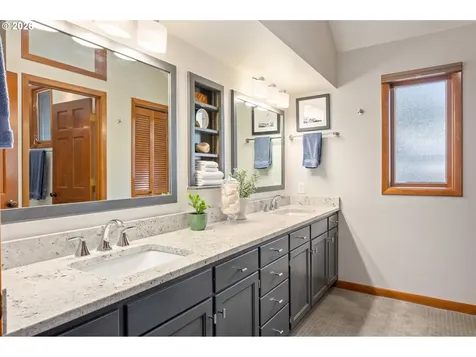 2311 Douglas Drive Eugene OR 97405