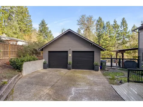 2311 Douglas Drive Eugene OR 97405