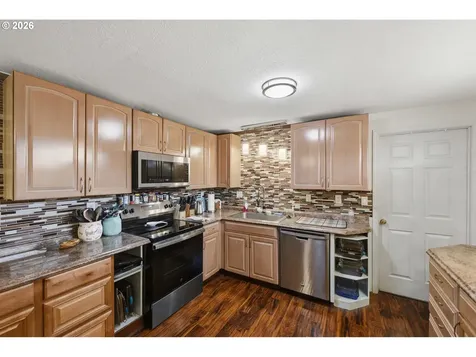 510 S Cammann Street Coos Bay OR 97420