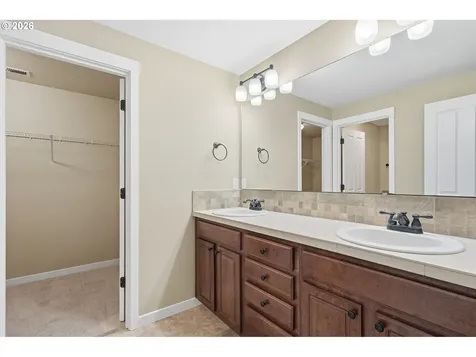 5520 NE 54th Street Vancouver WA 98661