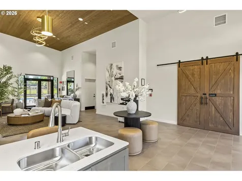 7011 NE 126th Avenue Vancouver WA 98686