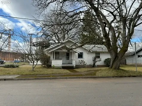 1207 NW Victoria Avenue Gresham OR 97030