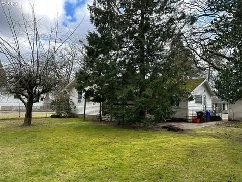 1207 NW Victoria Avenue Gresham OR 97030