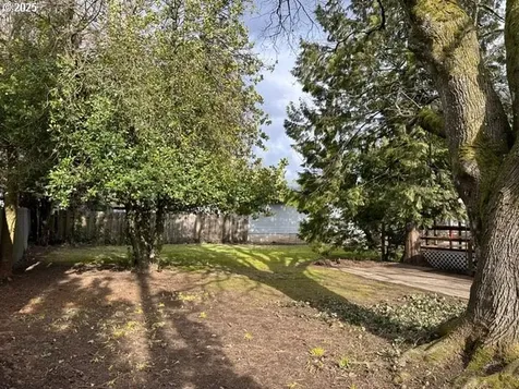 1207 NW Victoria Avenue Gresham OR 97030