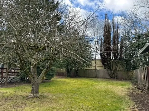 1207 NW Victoria Avenue Gresham OR 97030