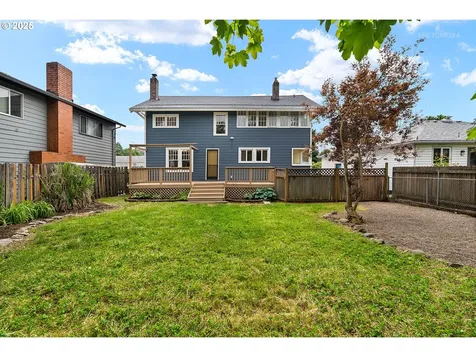 5125 NE Davis Street Portland OR 97213