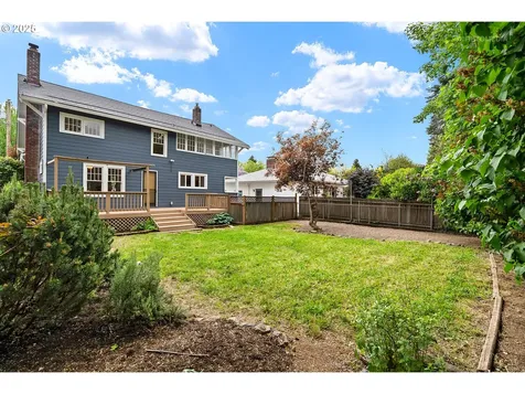 5125 NE Davis Street Portland OR 97213
