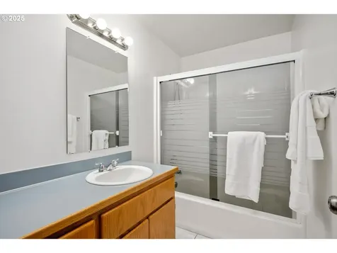 9606 NE 134th Avenue Vancouver WA 98682