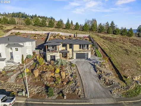 257 Curtis Drive Longview WA 98632
