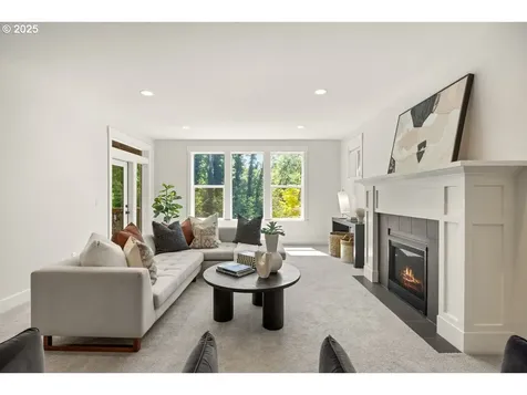 3257 NW Kinsley Terrace Portland OR 97229