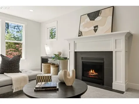 3257 NW Kinsley Terrace Portland OR 97229
