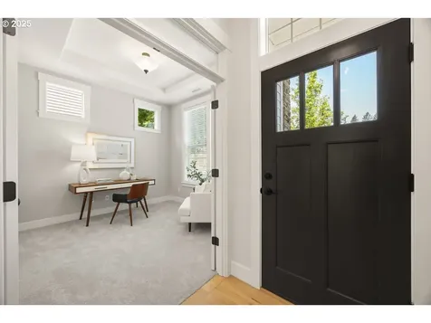 3257 NW Kinsley Terrace Portland OR 97229