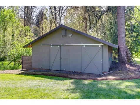 17730 SW Pheasant Lane Beaverton OR 97003
