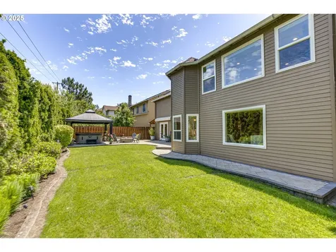 17865 NW Elk Meadow Lane Portland OR 97229