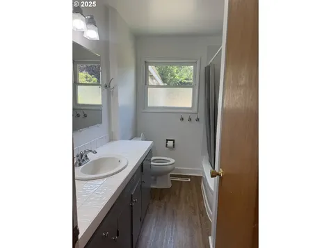 318 W 20th Street The Dalles OR 97058