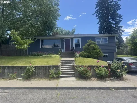 318 W 20th Street The Dalles OR 97058