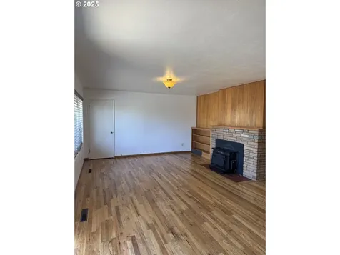 318 W 20th Street The Dalles OR 97058