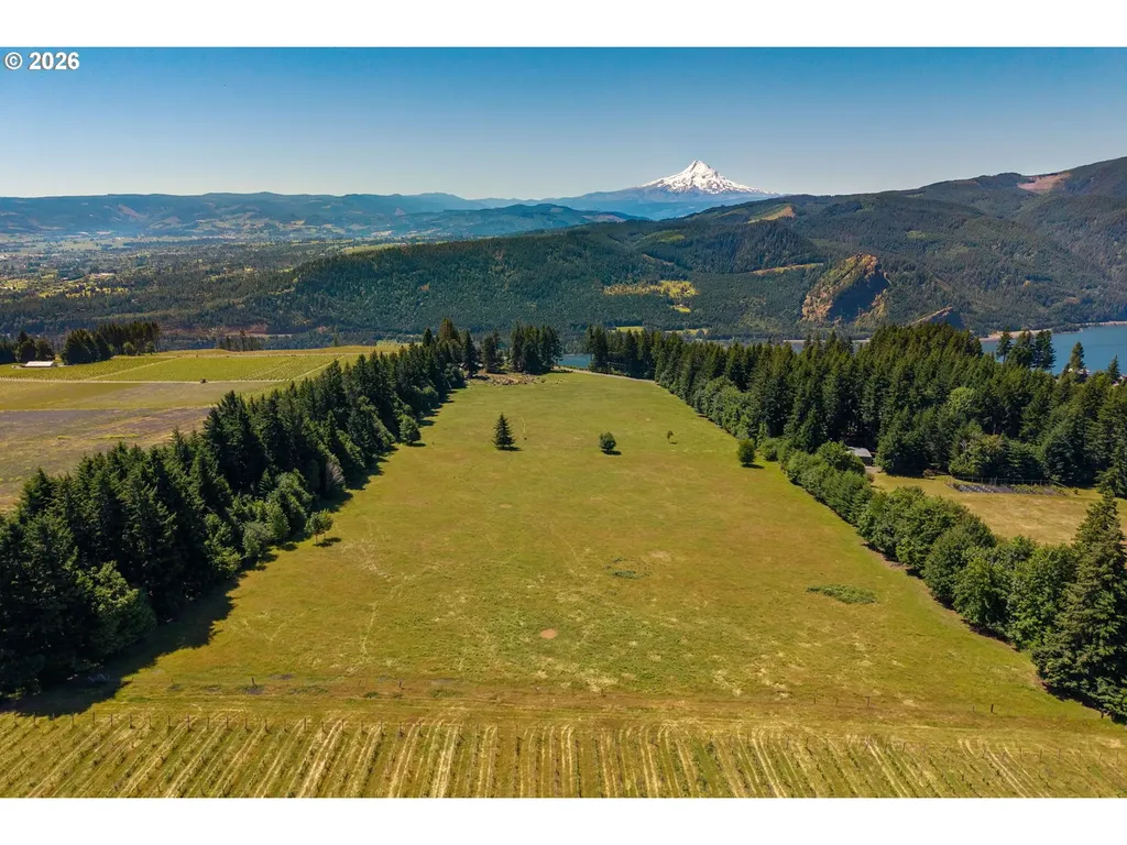 Cook Underwood Road Underwood WA 98651