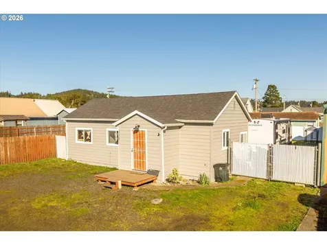 130 S 7th Street Lakeside OR 97449