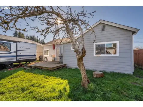 130 S 7th Street Lakeside OR 97449