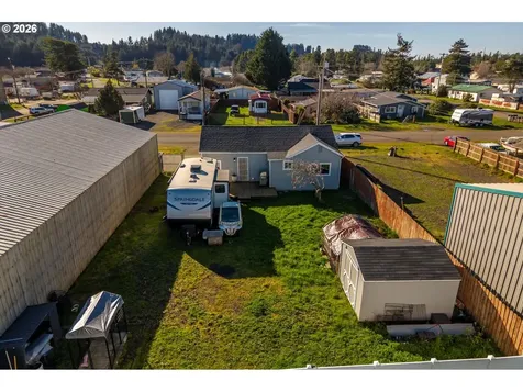 130 S 7th Street Lakeside OR 97449