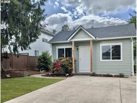 617 N Grant Street Newberg OR 97132