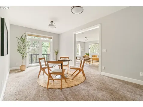 930 SW Skyline Boulevard Portland OR 97221