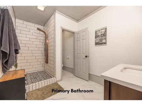 1670 SE Mountain View Drive Prineville OR 97754