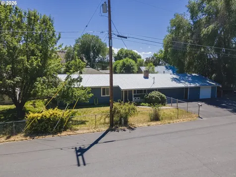 1670 SE Mountain View Drive Prineville OR 97754