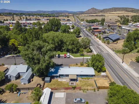 1670 SE Mountain View Drive Prineville OR 97754