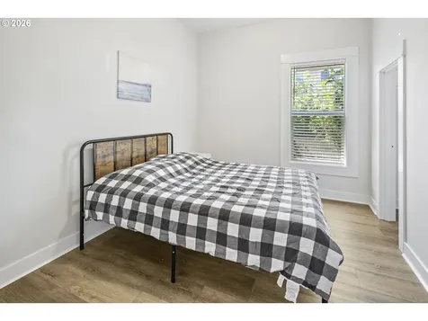 3044 SE 9th Avenue Portland OR 97202