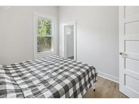 3044 SE 9th Avenue Portland OR 97202