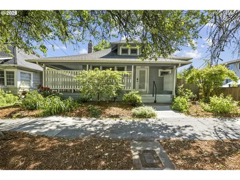 3044 SE 9th Avenue Portland OR 97202