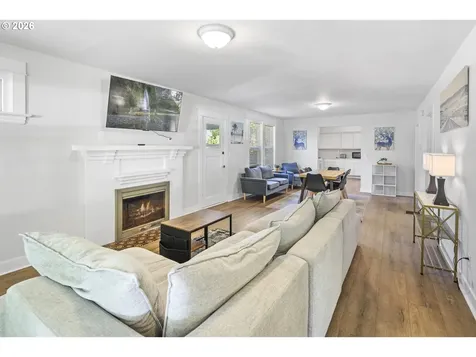 3044 SE 9th Avenue Portland OR 97202