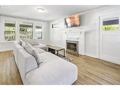 3044 SE 9th Avenue Portland OR 97202