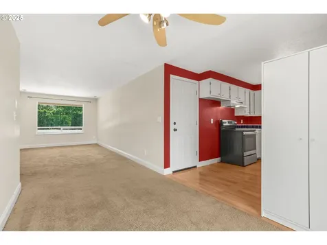 4867 SW Taylors Ferry Road Portland OR 97219