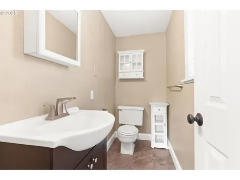 4867 SW Taylors Ferry Road Portland OR 97219