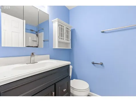 4867 SW Taylors Ferry Road Portland OR 97219