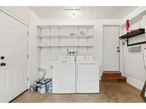 4867 SW Taylors Ferry Road Portland OR 97219